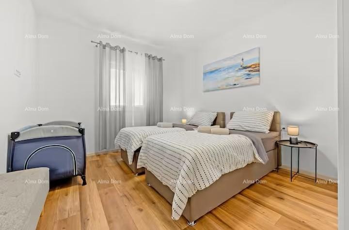 Pomer. New Detached Single-Story House with Pool. 20