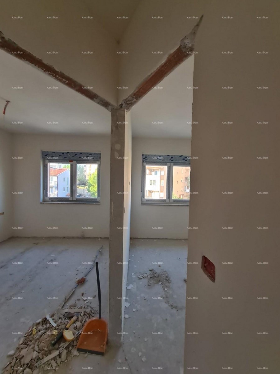 In italiano, il titolo si traduce in: 10