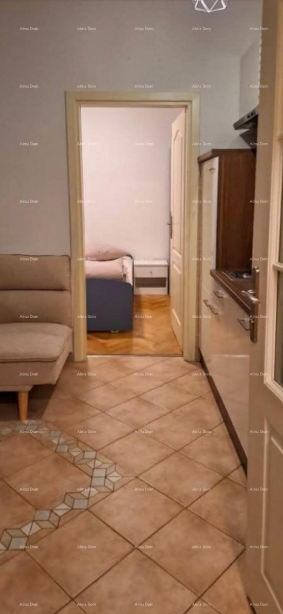 Rovinj, Stan na mirnoj lokaciji. 1