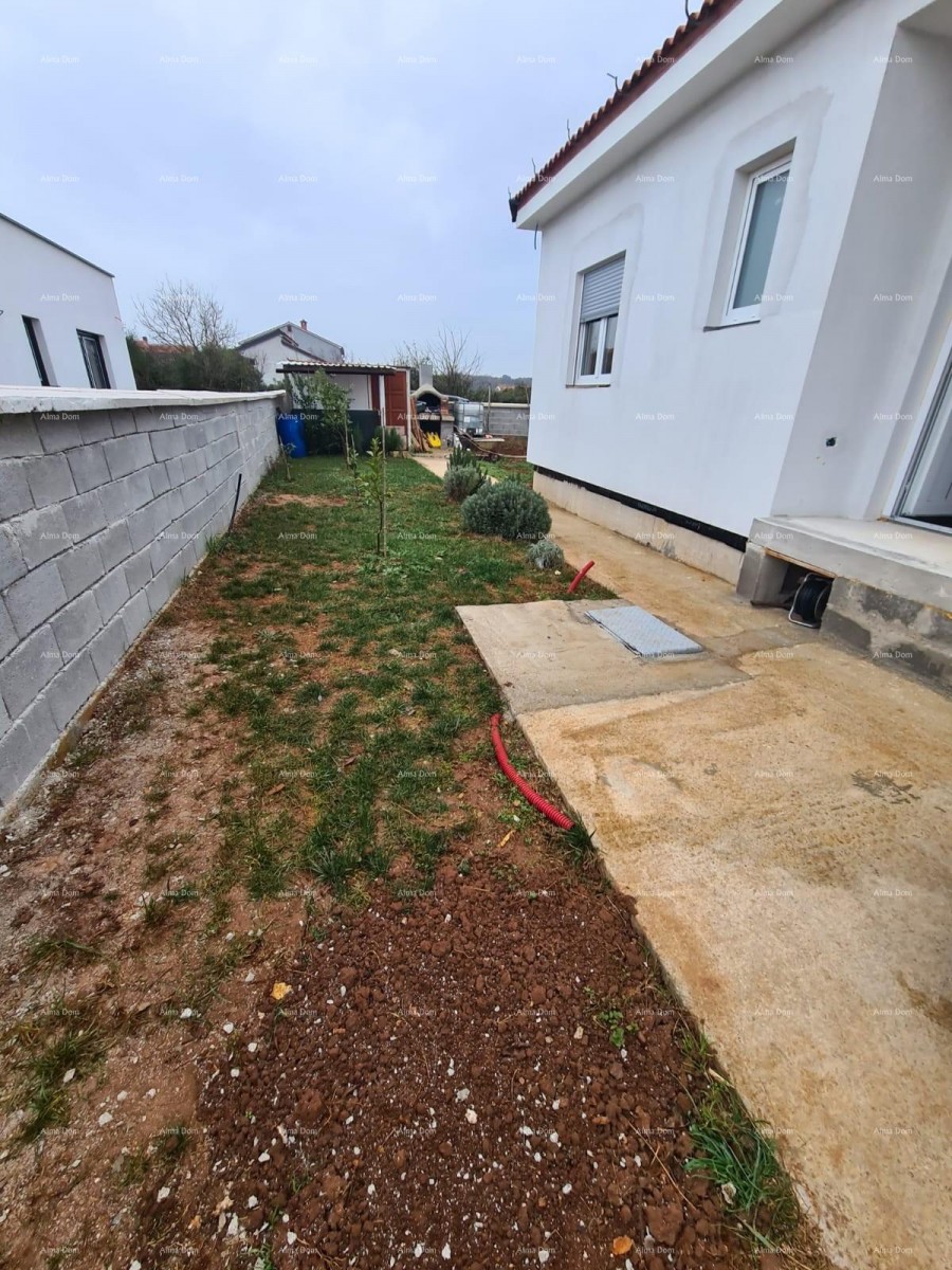 PULA! PRODAJE SE KUĆA – MIRNA LOKACIJA. 14