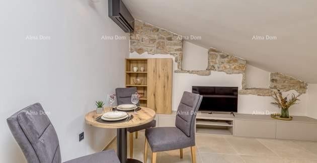 Vendesi una bella palazzina con tre appartamenti nel centro, Orsera! 18