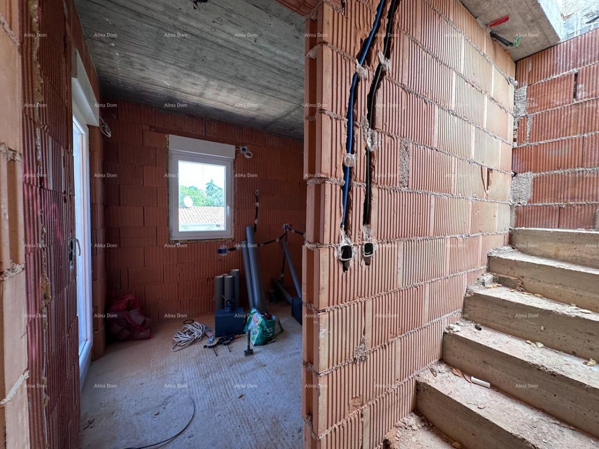 Umag- For sale: semi-detached house in rough construction phase. 21