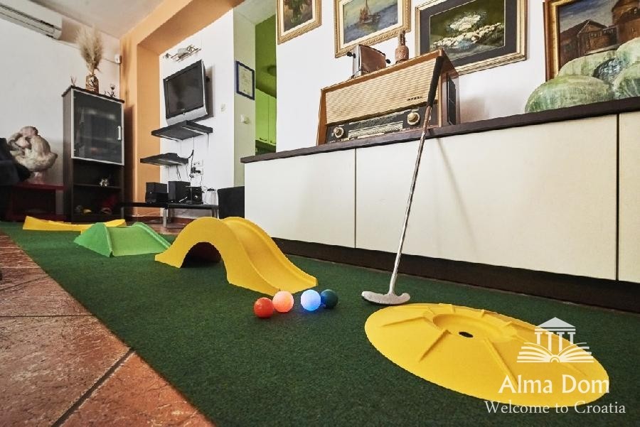 Hiša, blizu mesta Umag. 28