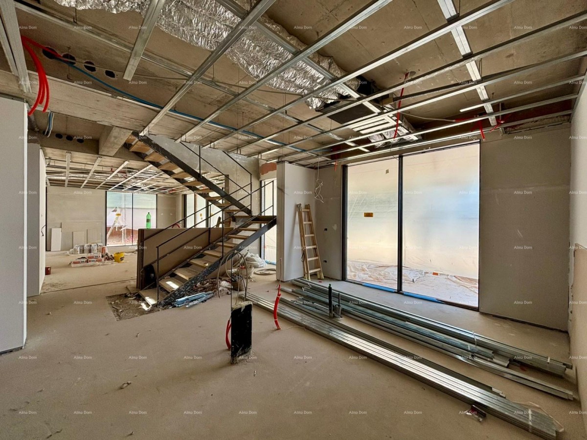 Prodaje se moderna vila u Rovinju 34