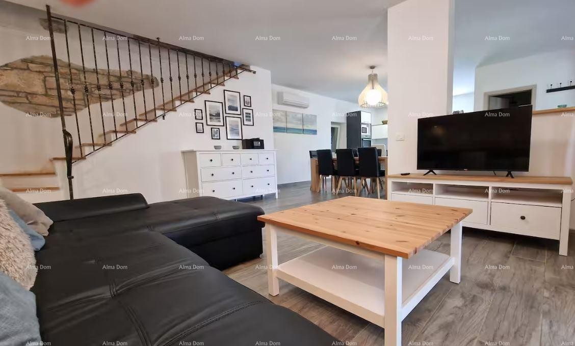 Отреставрированный истрийский каменный дом с бассейном 17