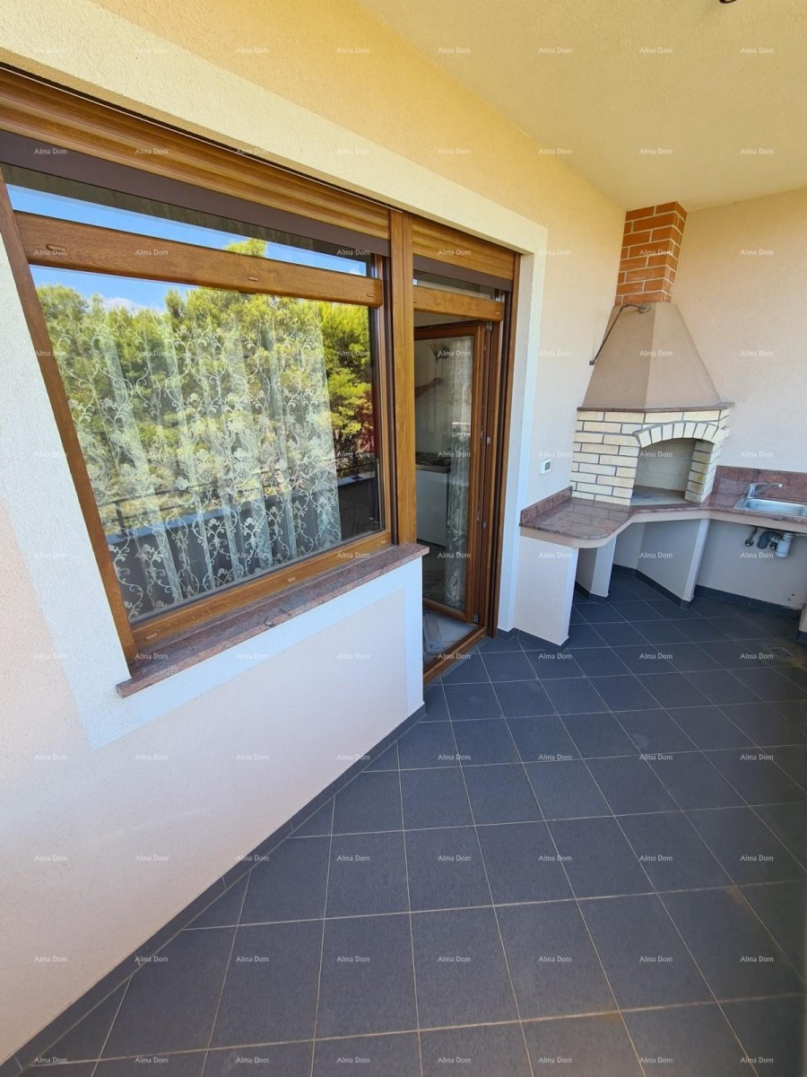 Trinadstropno stanovanje s strešno teraso! 100 metrov do morja. 21