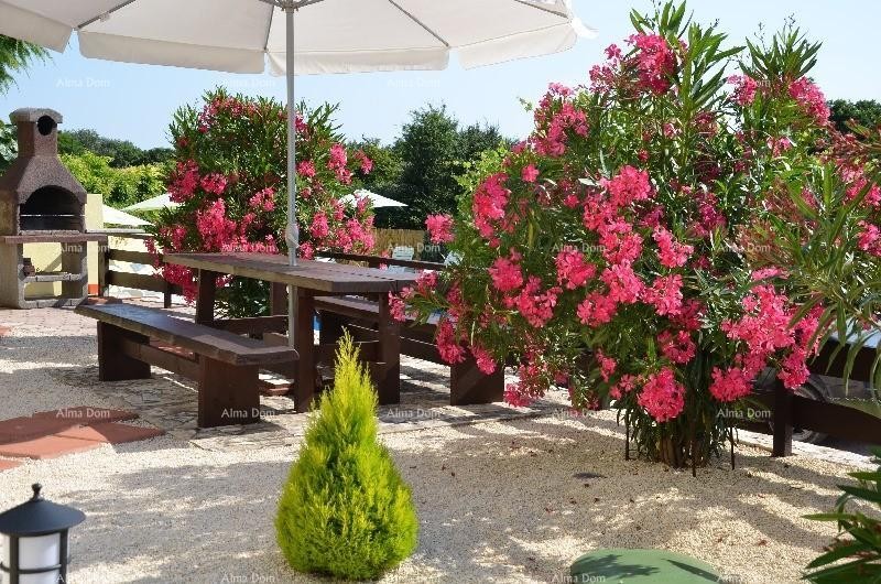 Многоквартирный дом с бассейном в прекрасном месте с видом на море в Медулине 8