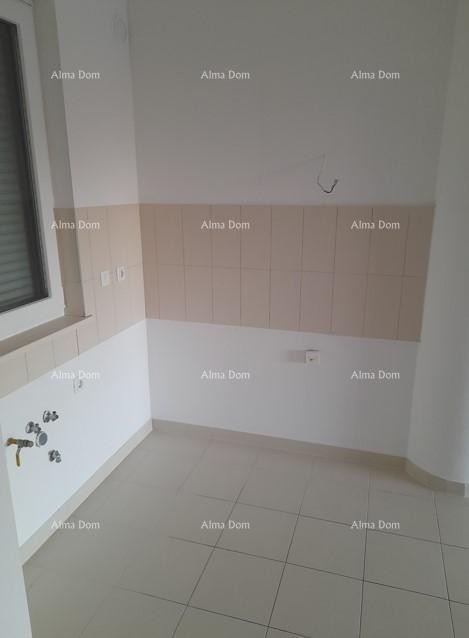 Prime location! Apartment for sale with a garage parking space in close proximity to the city center, Pula! 9