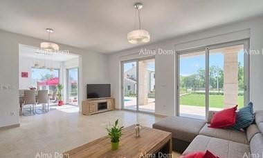 Beautiful villa for sale, Marčana 11