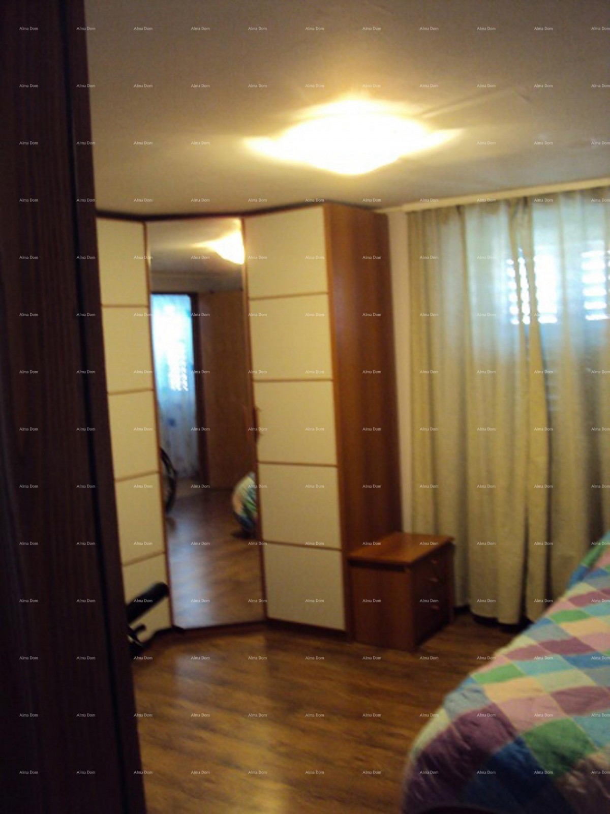 STAN 75 m² U CENTRU BRTONIGLE 11