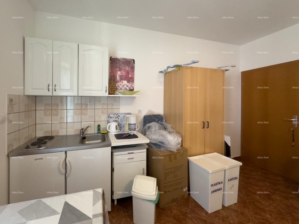 Proximity to Hotel Belvedere. We are selling a studio apartment in an excellent location in Medulin! 9