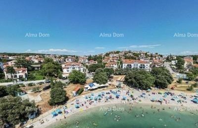 Prodaja luksuznog stana sa dvije etaže, prvi red do mora, Pješčana uvala!