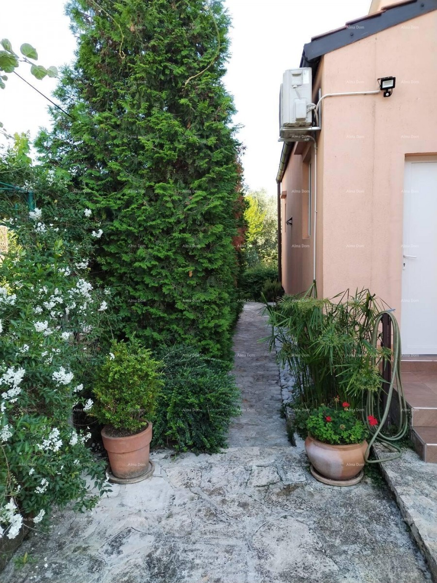 ROVINJ – EDIFICIO RESIDENZIALE IN POSIZIONE TRANQUILLA, IDEALE PER INVESTIMENTO 3