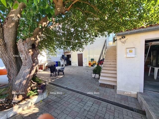 Бизнес-жилой дом у моря, Медулин! 11