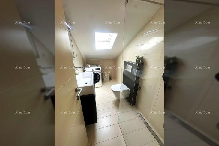 Poreč – Prostoren penthouse z veliko teraso in pogledom na morje 16