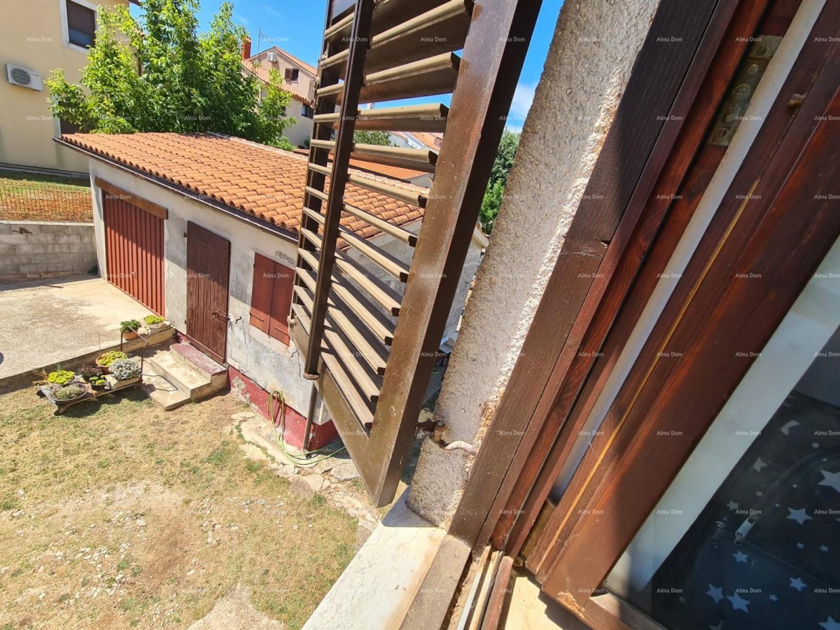 Продажа дома с двумя жилыми единицами, хозяйственным зданием и гаражом, Лижнян! 40