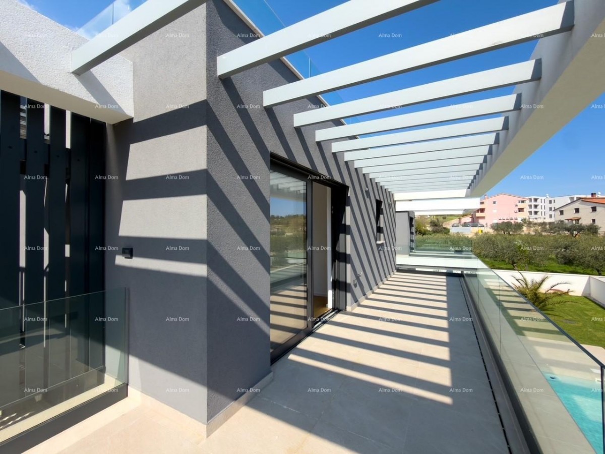 Современная вилла в 100 метрах от моря! 37