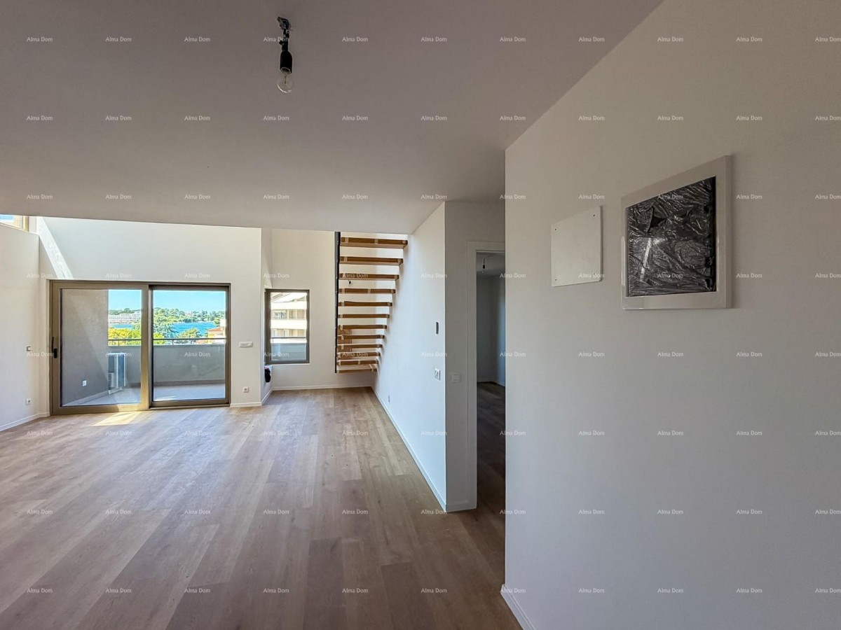 Two-Bedroom Apartment in the Center of Poreč 2
