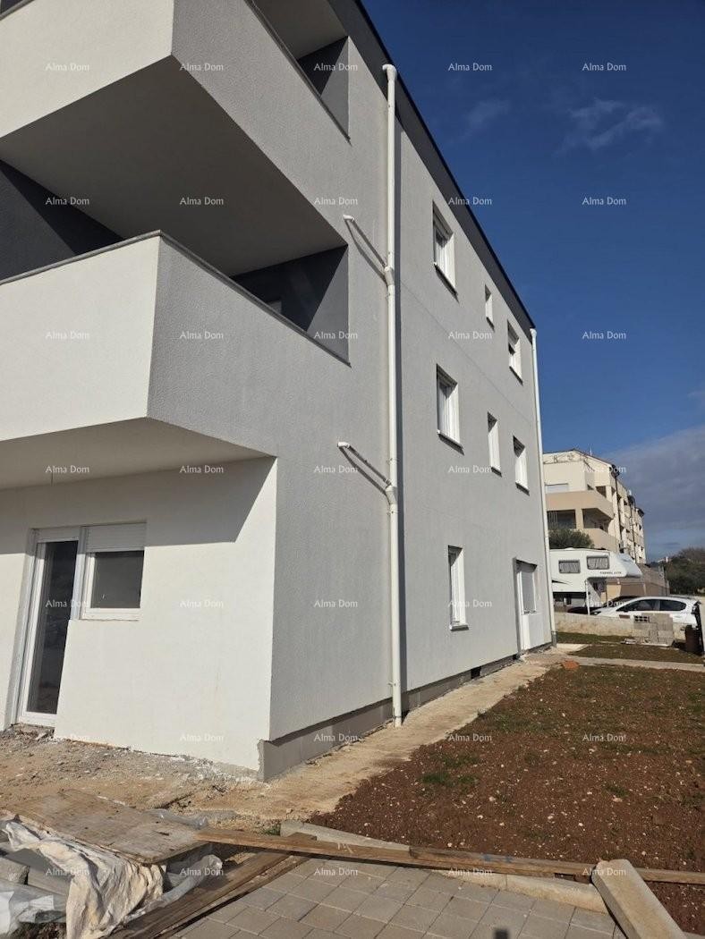 Продается дом с тремя квартирами в Медулине 29