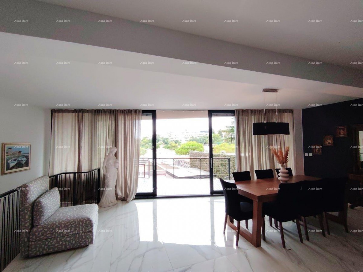 Luksuzno stanovanje s pogledom na morje, 30 m od plaže, popolno za družino 5