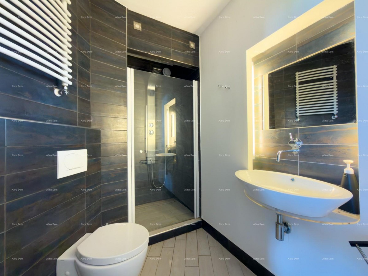 Vendita - appartamento con vista mare - a due minuti dalla passeggiata Lungomare, Pola! 13