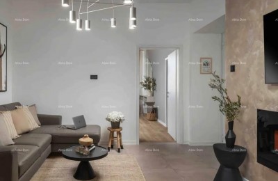 Prodaje se dizajnerski stan u centru grada!