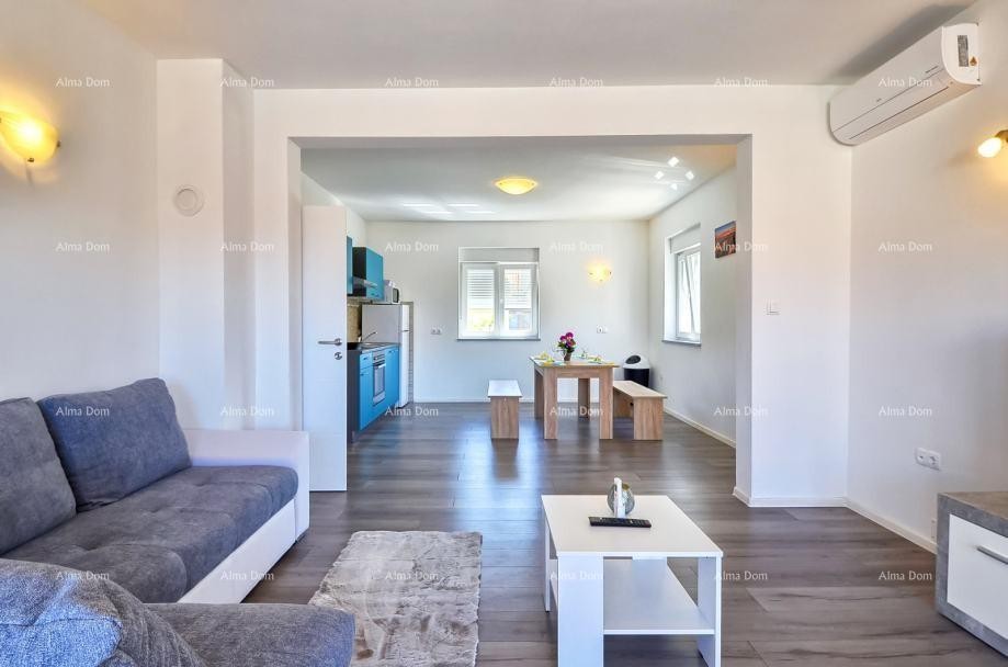 Prodaja dvoetažnega stanovanja z velikim vrtom in garažo, Ližnjan! 6