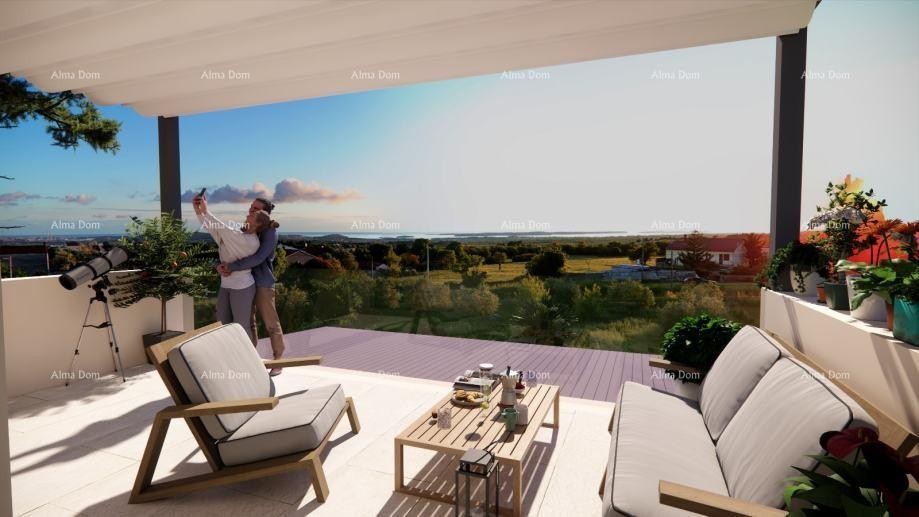 Продаем красивый двухуровневый дом с бассейном и видом на море и Бриюну, в Галижане. 11