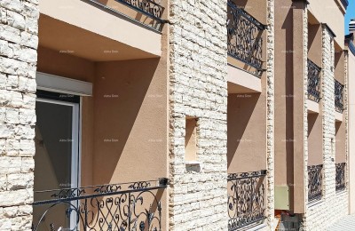 Novoizgrađena apartmanska zgrada u blizini Rovinja