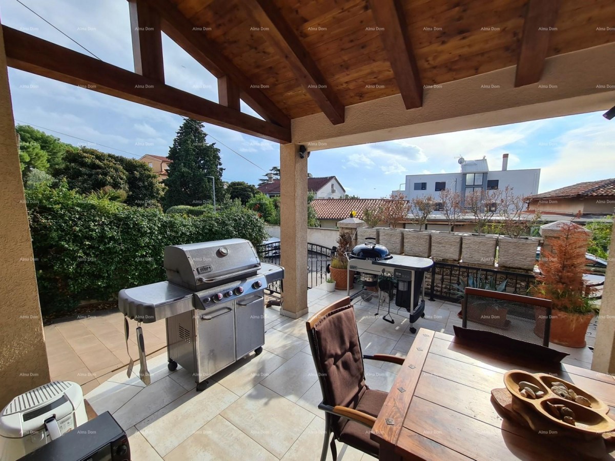 Пула. Зеленикa! Самостоятельный дом! 50 метров до пляжа! Вид на море! 49