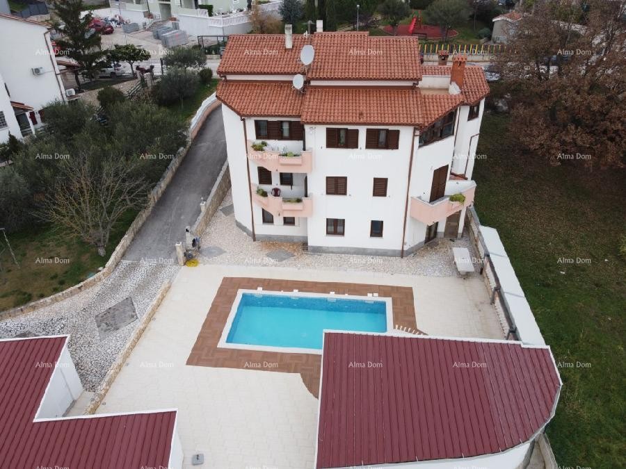 Pula Veruda. Большой особняк с квартирами! 1