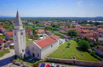 Building land in the center of Šišanj!