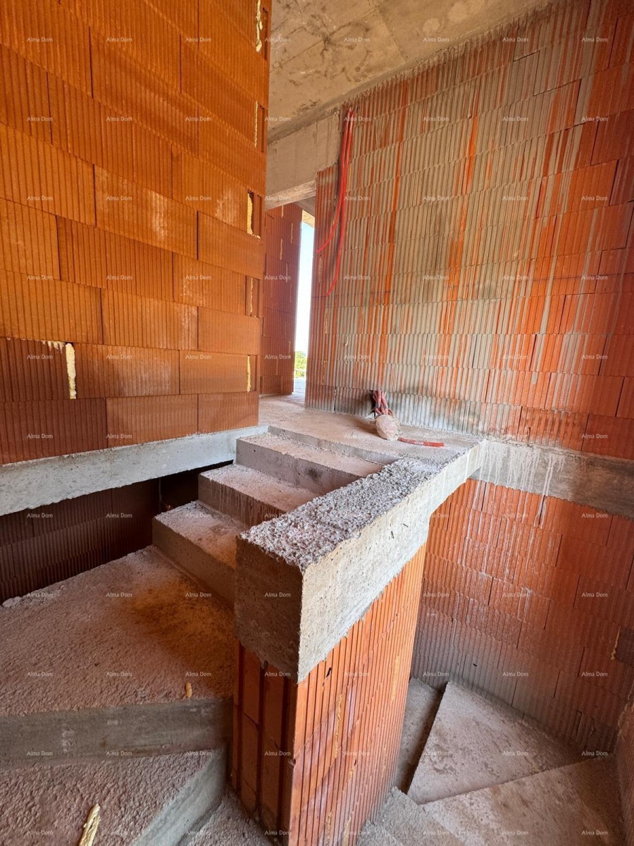 Prodaja duplex kuće s bazenom u širem dijelu grada Pule! 6