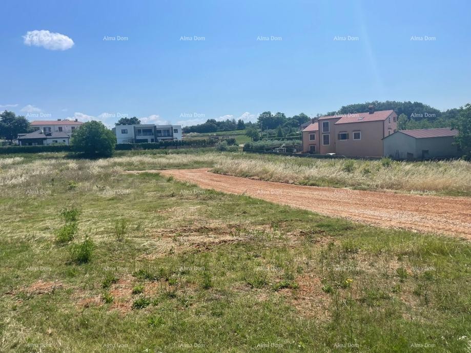 Prodajemo građevinsko zemljište. 4