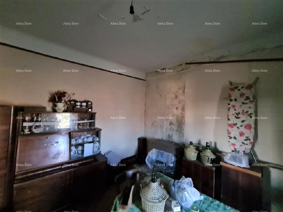 Продается старый истарский каменный дом с видом на Грожнян. 5