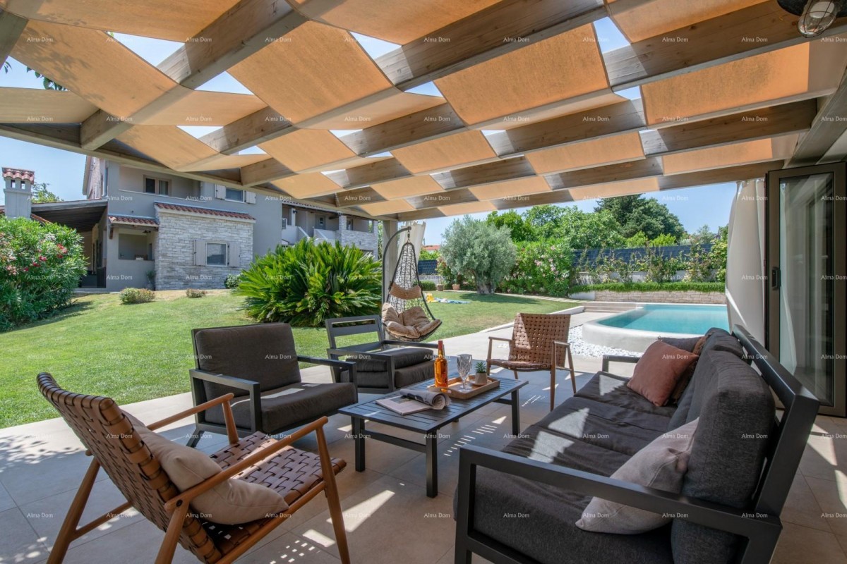 Prodaja - luksuzna vila s bazenom i dodatnim objektom, na prostranoj okućnici, Ližnjan! 12