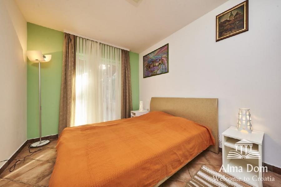 Hiša, blizu mesta Umag. 26