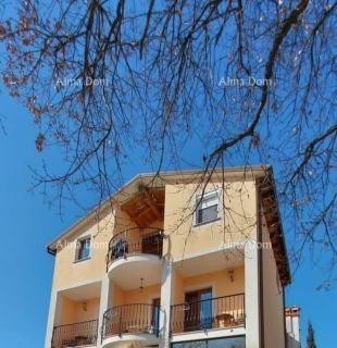 Rovinj – stambeno-poslovna zgrada s uhodanim poslovanjem 1