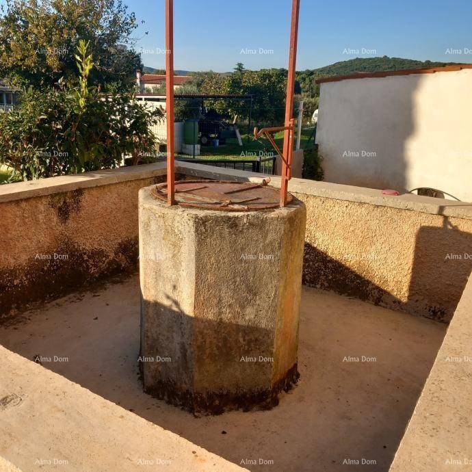 Izvrsna prilika- imanje s kamenom kućom, velikim zemljištem i pomoćnim objektima- blizina Rovinja! 7