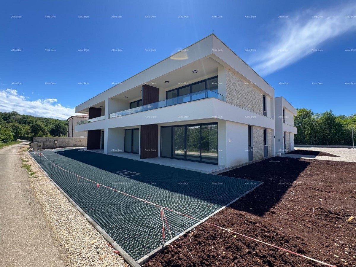 Продажа - Квартира в строительстве с садом и парковочным местом, близость к селу Ровинь! 1