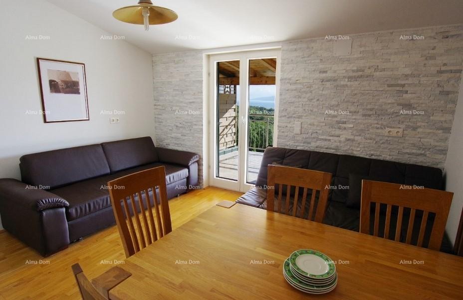 Labin, Casa con appartamenti, piscina e vista mare 12