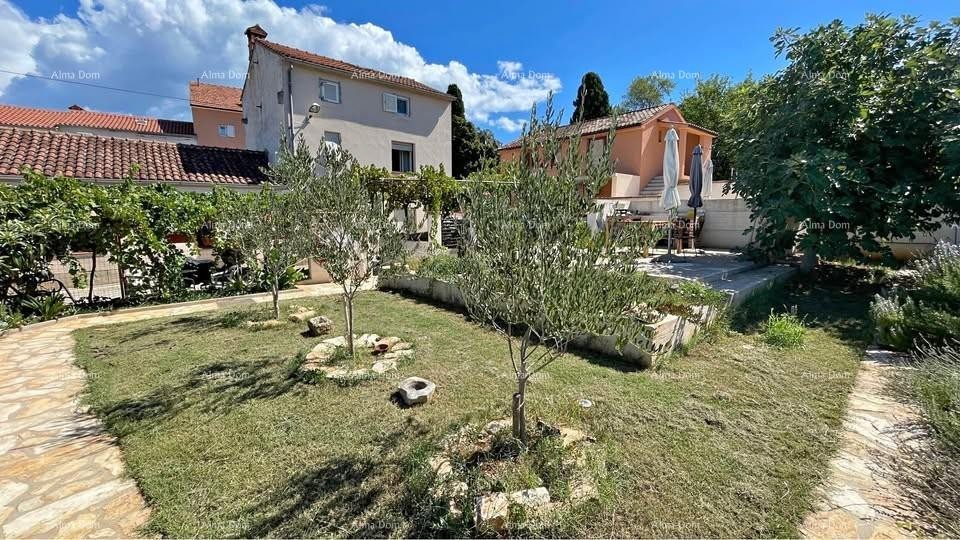 Sale - Two houses in an excellent location with a sea view - Medulin, Vinkuran! 5