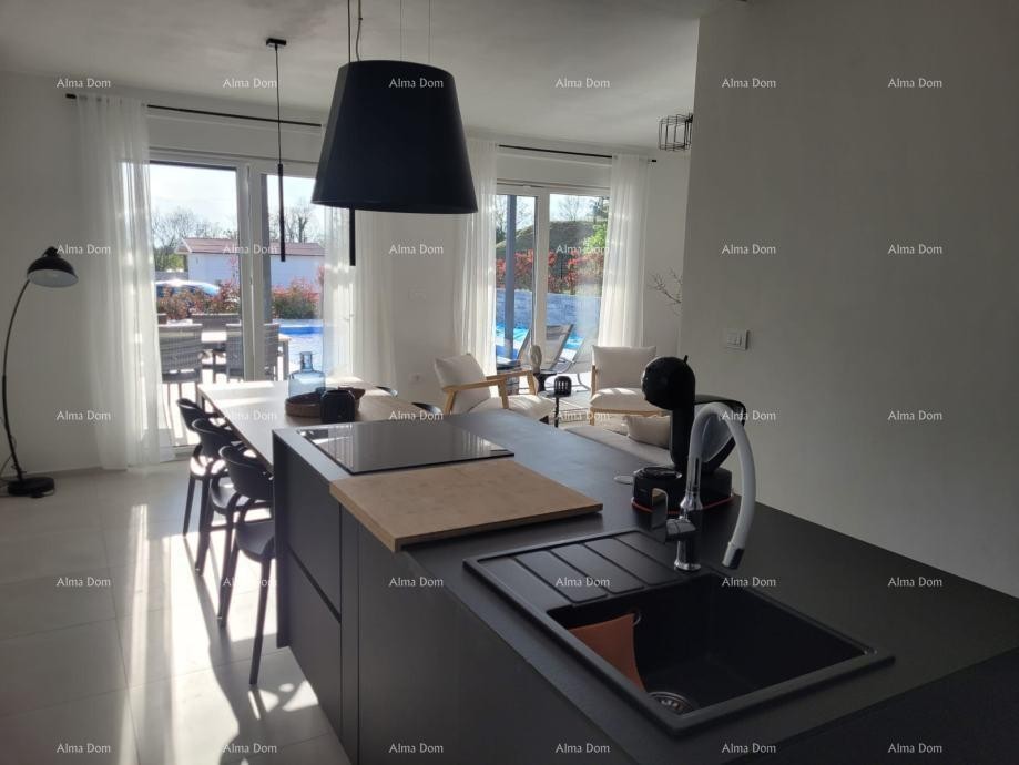 Prodaje se kuća,  Svetvinčenat 10