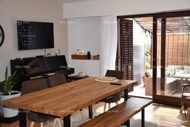 Sale of a beautiful family duplex house with a garage, near Poreč! 6
