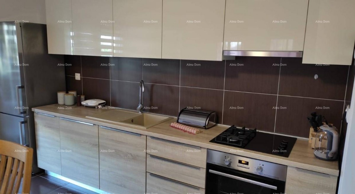 Pula, Veruda – Stan s  terasom i parkingom. 4