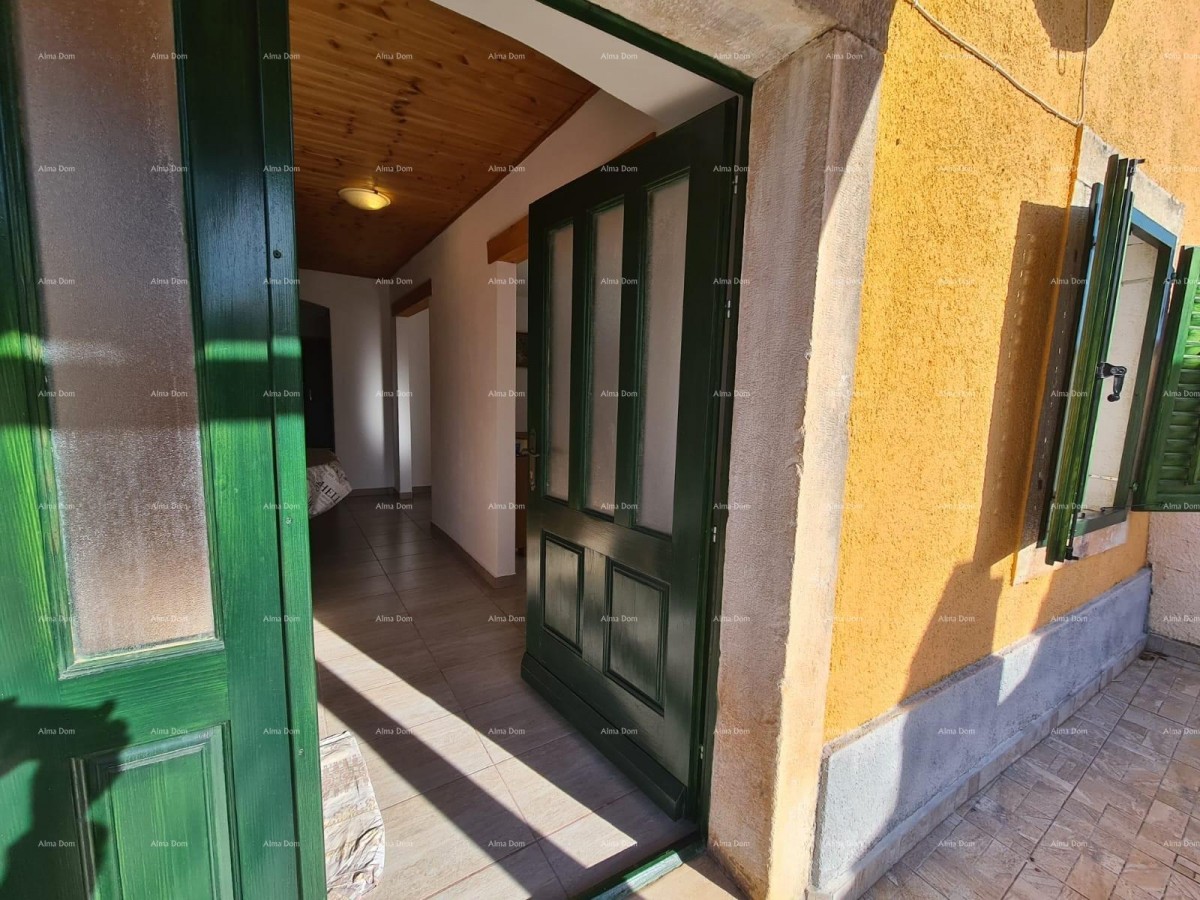 Продажа - Прекрасный, отремонтированный дом в центре Истрии, Марчана! 1