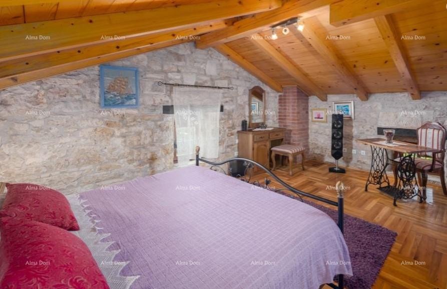 Casa con piscina in vendita, Tinjan 3