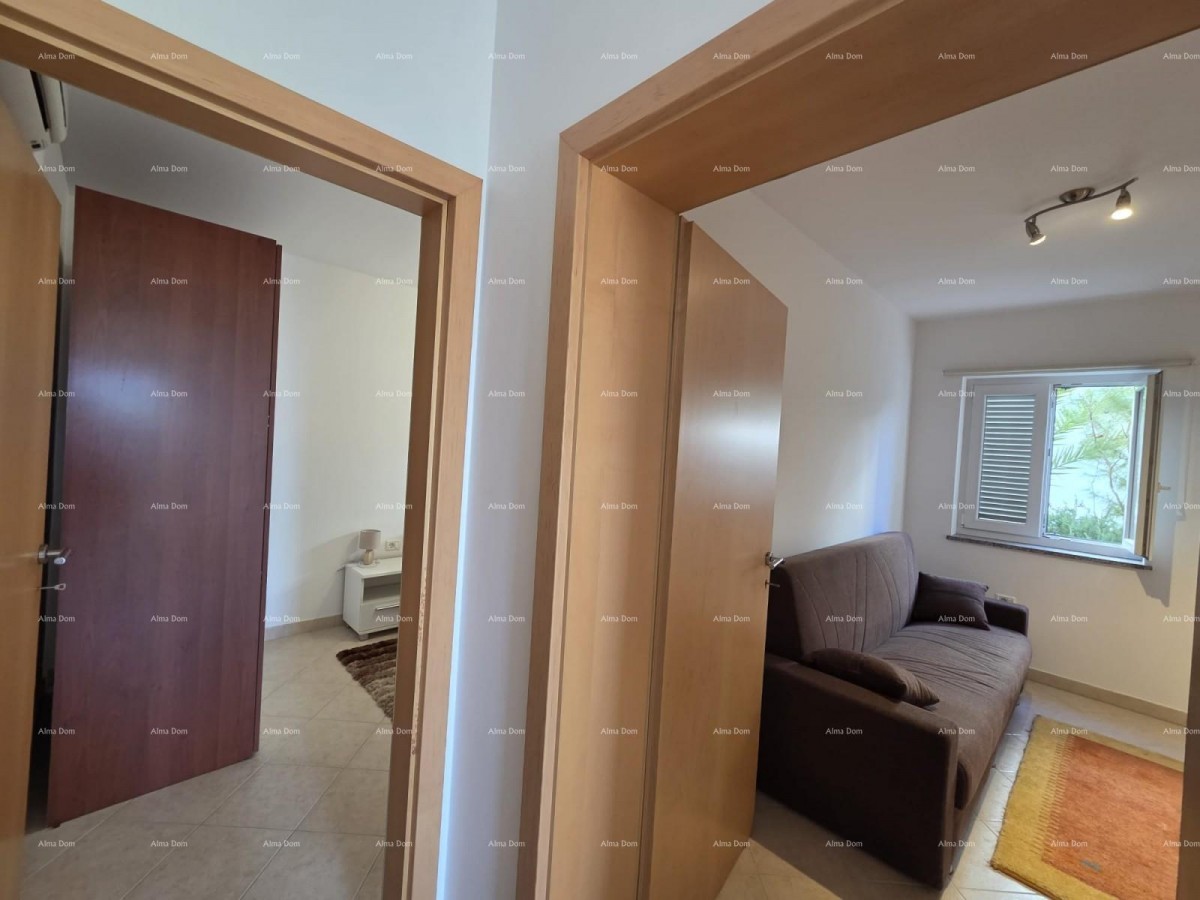 Prodaja šarmantnega stanovanja 60 m², Duga Uvala, pogled na morje 10