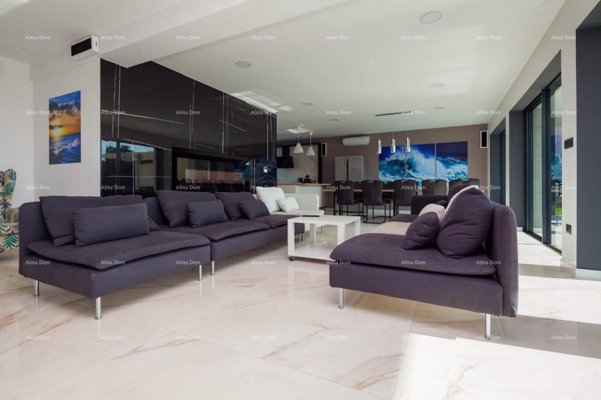 Современная вилла с бассейном в Премантуре! 9