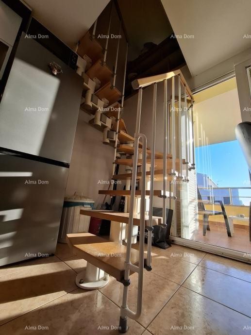 Продажа 3-комнатной квартиры, Новиград 15